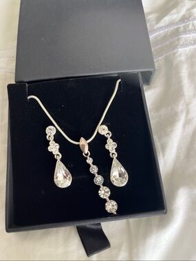 Silver-tone Costume jewelry set